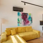 Platz Apartment *